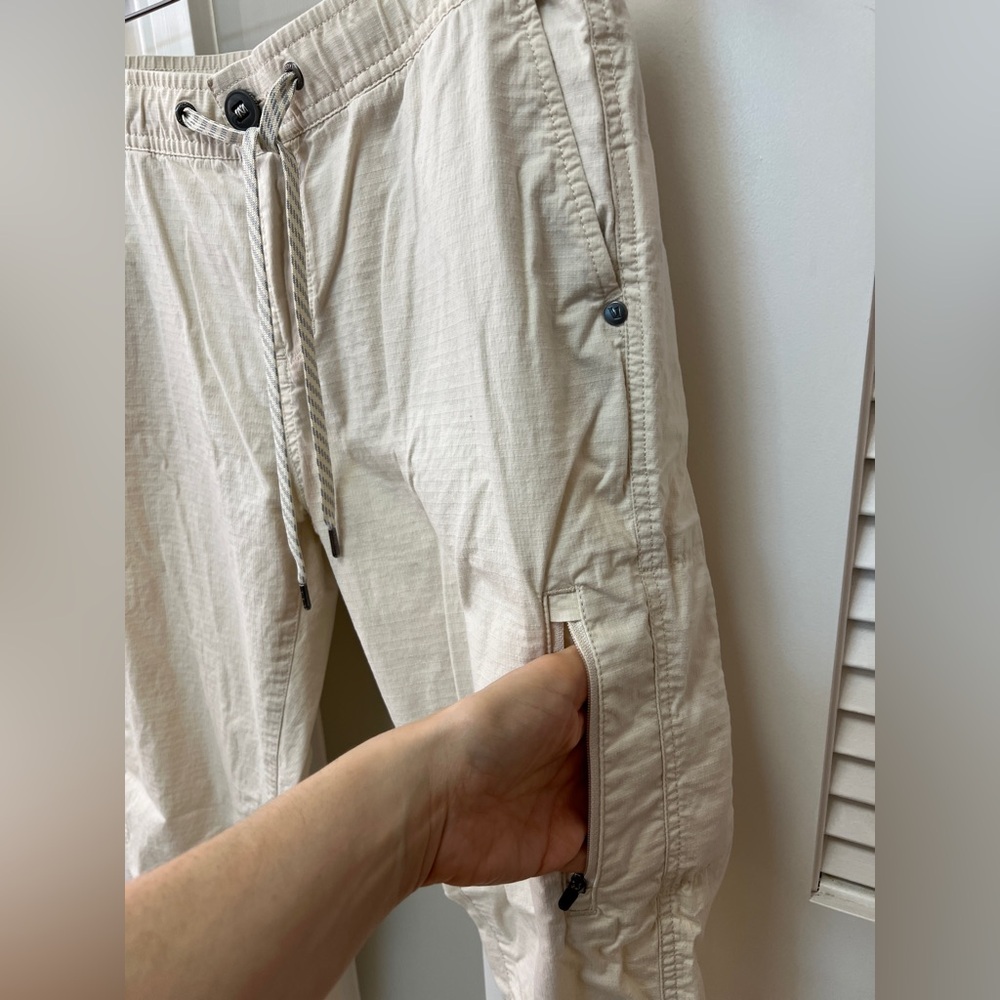 New: Vuori Vintage Ripstop DuraTerra Pant Natural Ladies Medium NWT - Picture 10 of 13